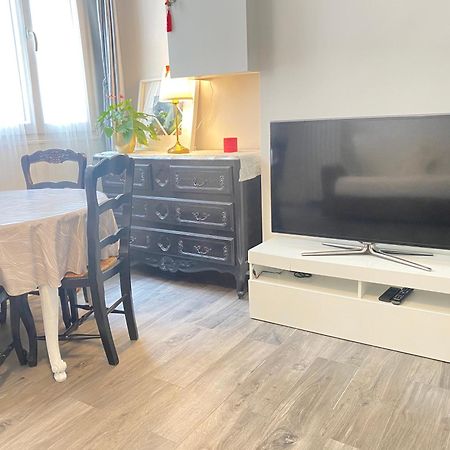 Chic Appartement 2 Bedrooms Phantheon Notre Dame Paris Luaran gambar